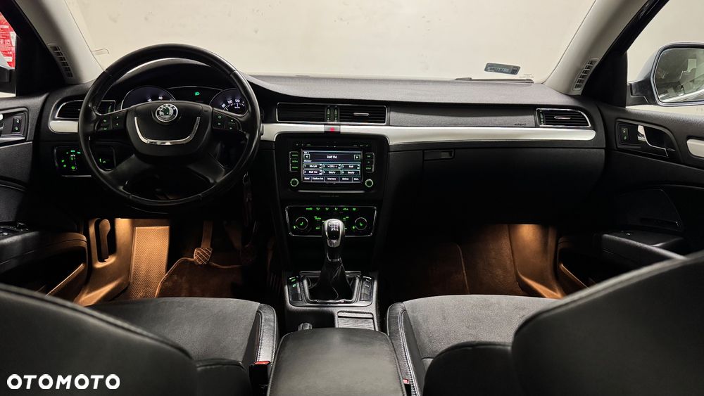 Skoda Superb 1.8 TSI Elegance - 16