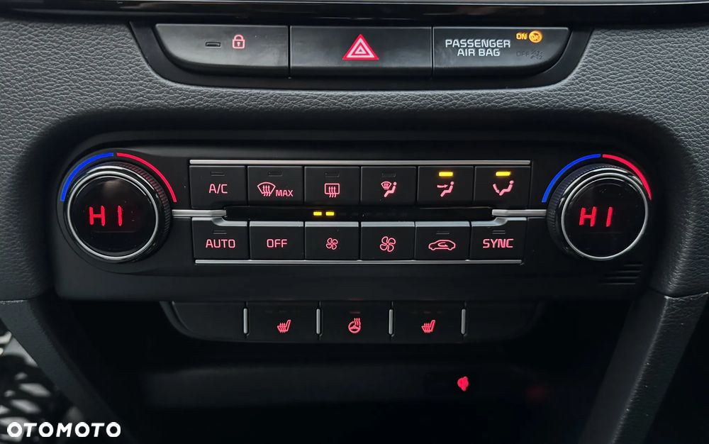 Kia ProCeed 1.5 T-GDI OPF GT LINE - 24