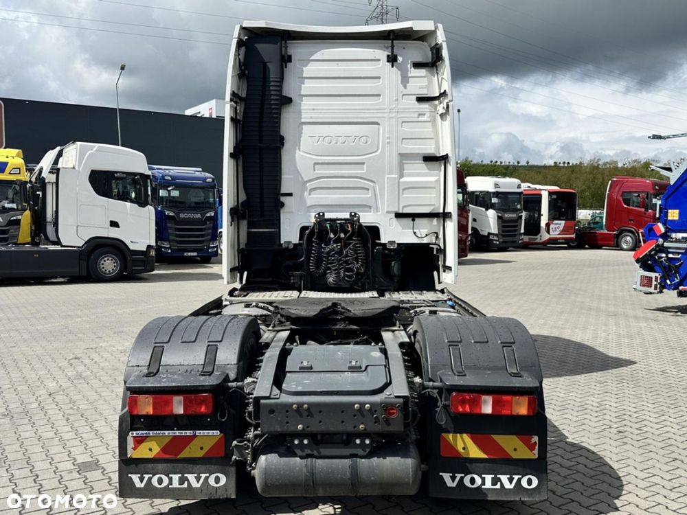 Volvo FH 4X2 460 Globetrotter XL - 7