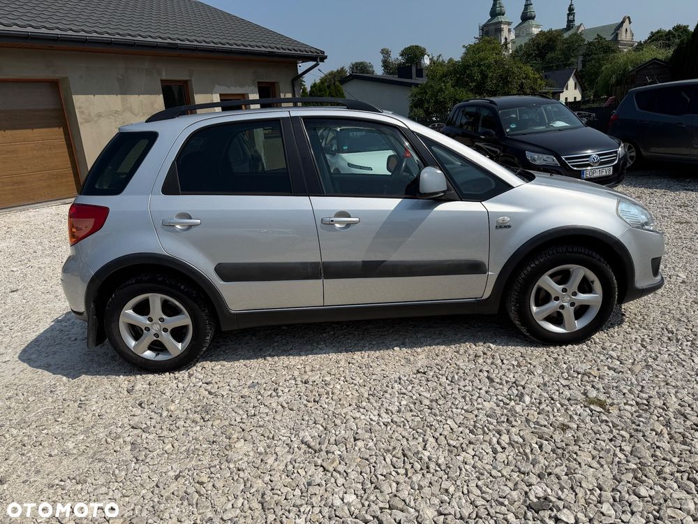 Suzuki SX4 1.9 DDiS DPF 4x2 Comfort - 2