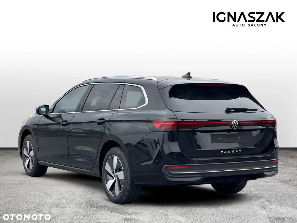 Volkswagen Passat - 4