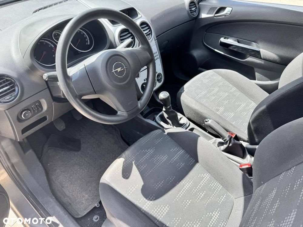 Opel Corsa 1.4 16V Enjoy - 3