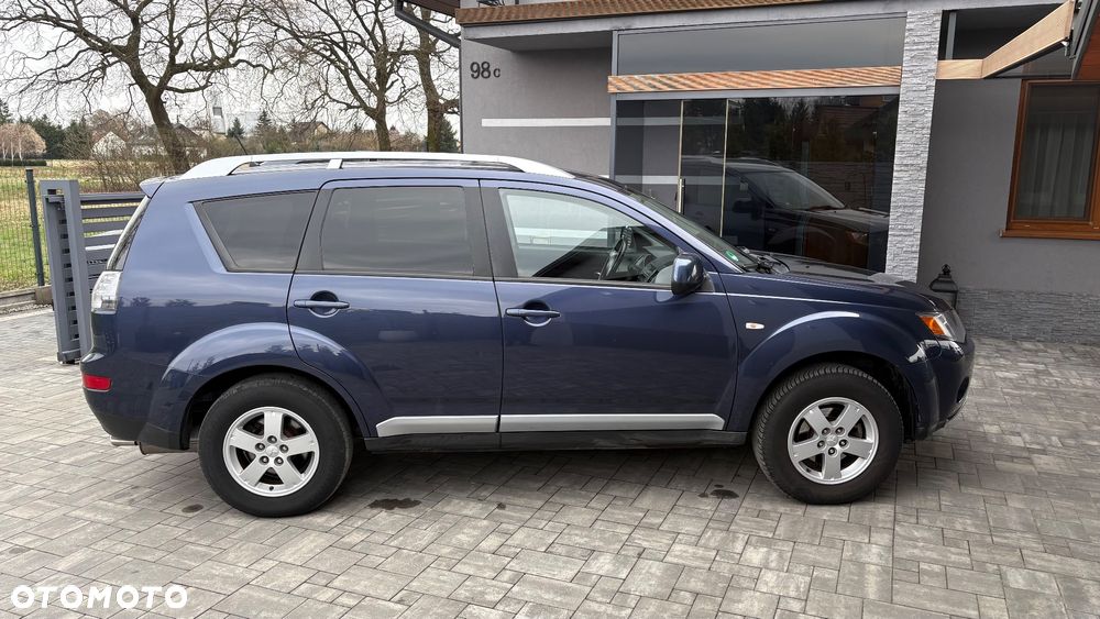 Mitsubishi Outlander 2.4 Intense - 4