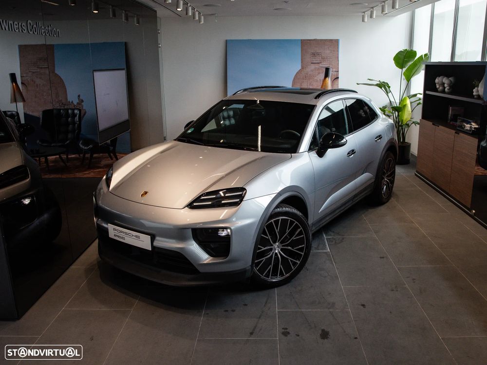 Porsche Macan Electric - 4