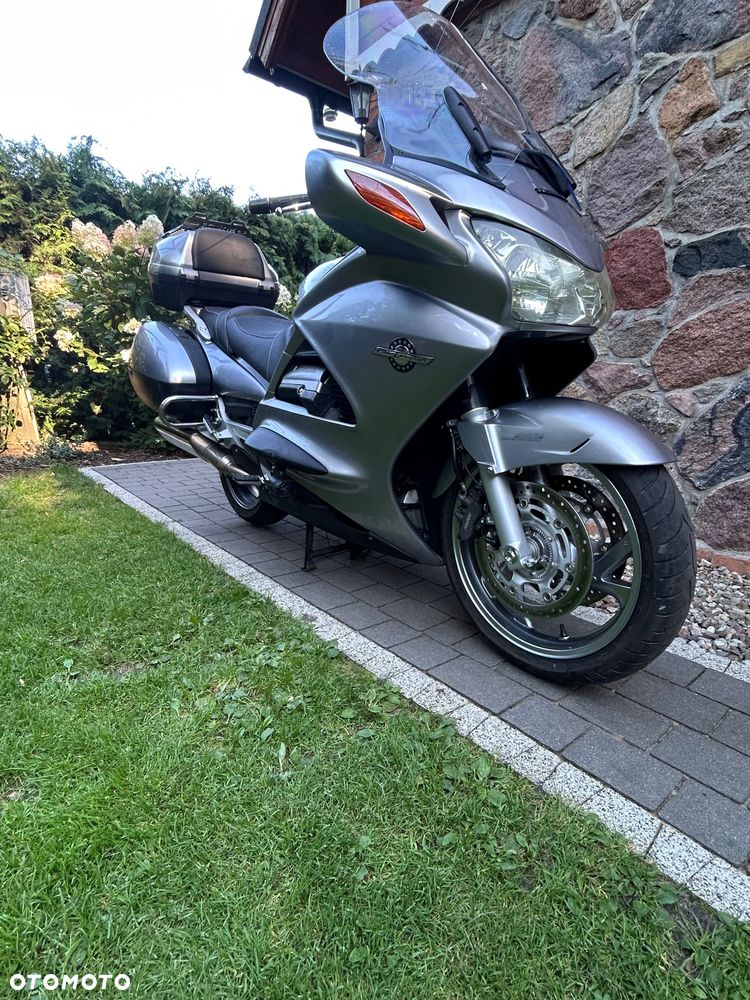 Honda ST - 16
