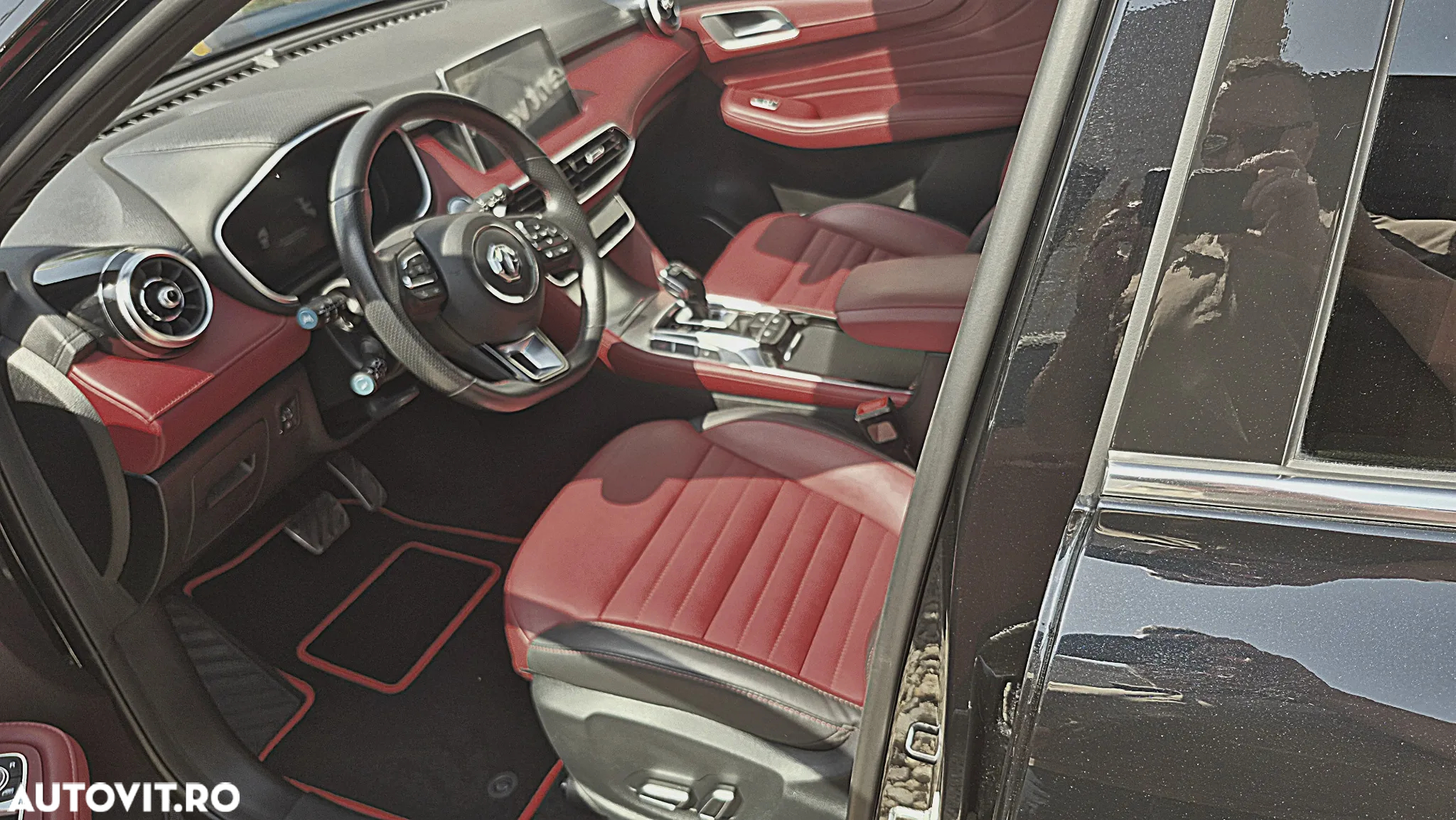 MG EHS 1.5T-GDI PHEV Luxury - 38