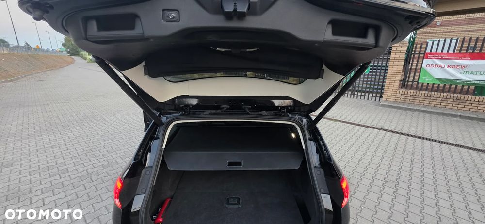 Ford Mondeo Turnier 2.0 EcoBlue Titanium - 23