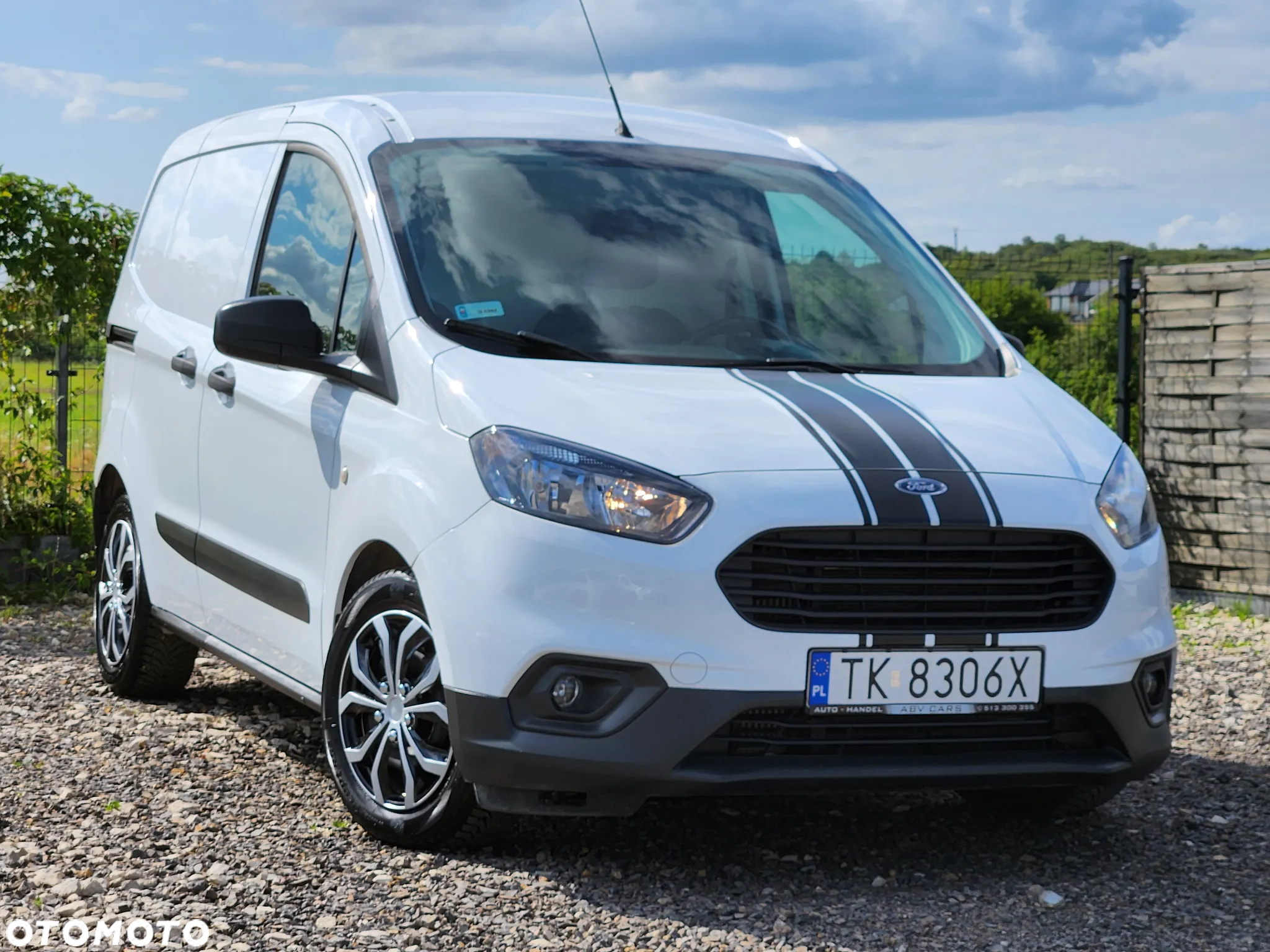 Ford Transit courier - 9