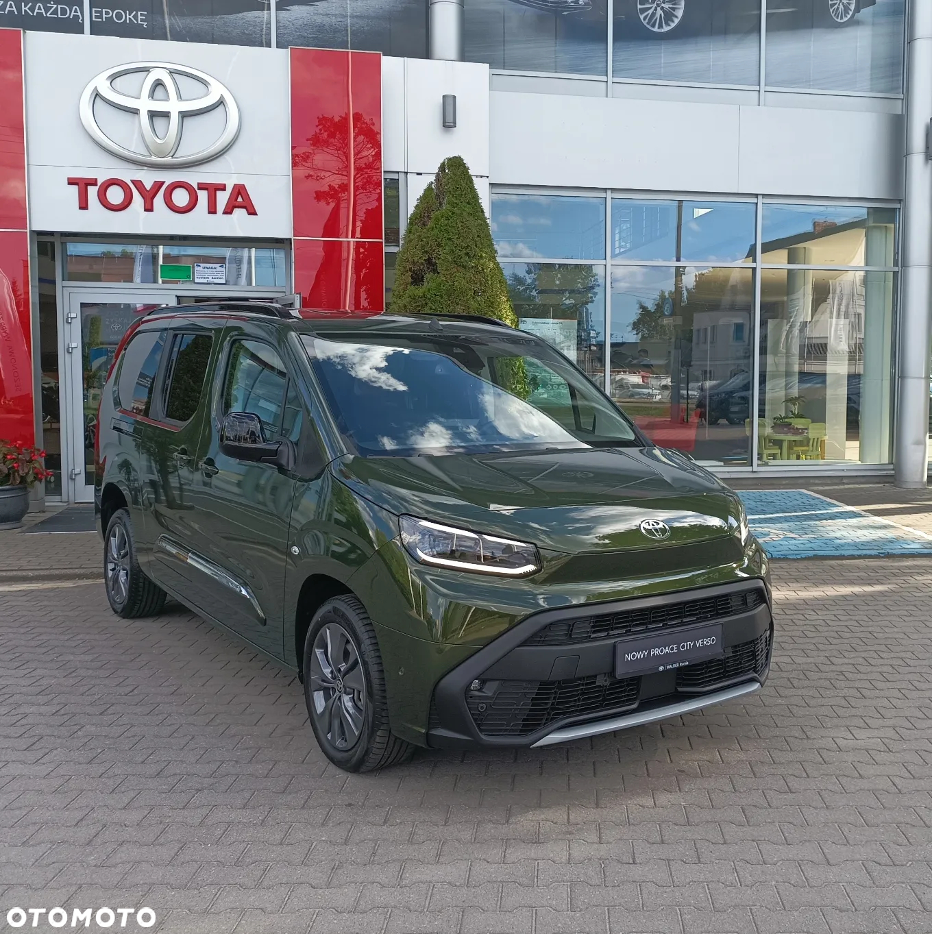 Toyota Proace City Verso Long 1.5 D-4D Business - 2