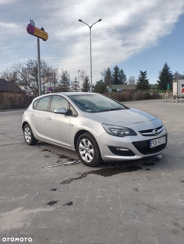 Opel Astra 1.7 CDTI Enjoy - 6