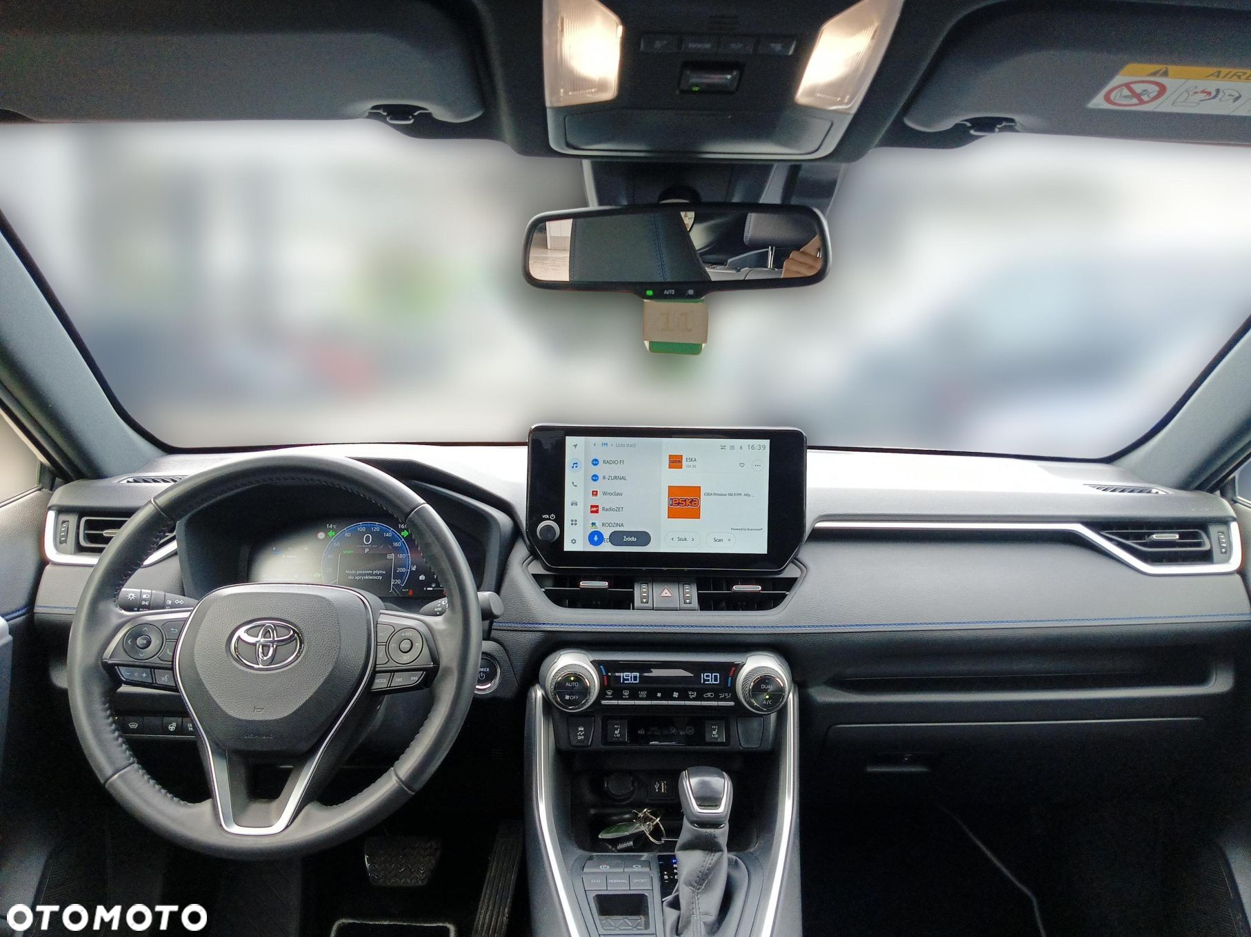 Toyota RAV4 - 2