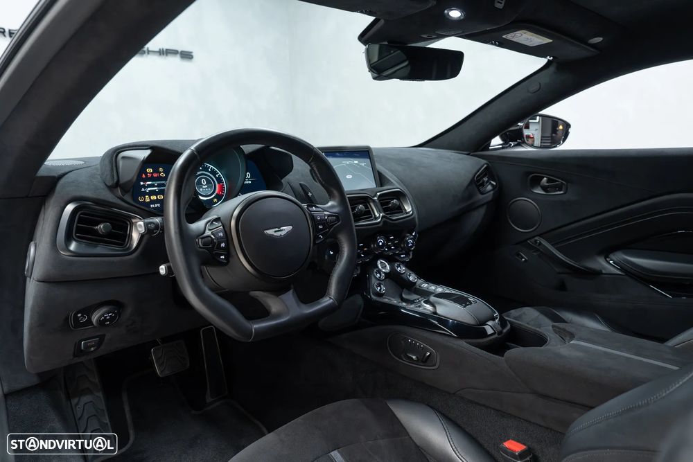 Aston Martin Vantage Coupe V8 - 18