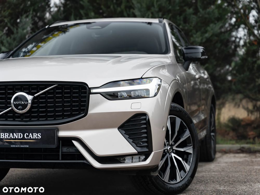 Volvo XC 60 B5 B AWD Plus Dark - 10