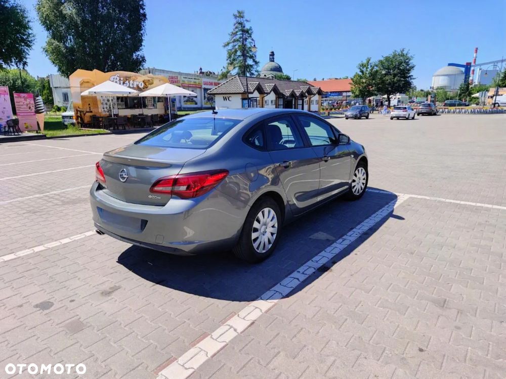 Opel Astra 1.4 T EU6 - 3