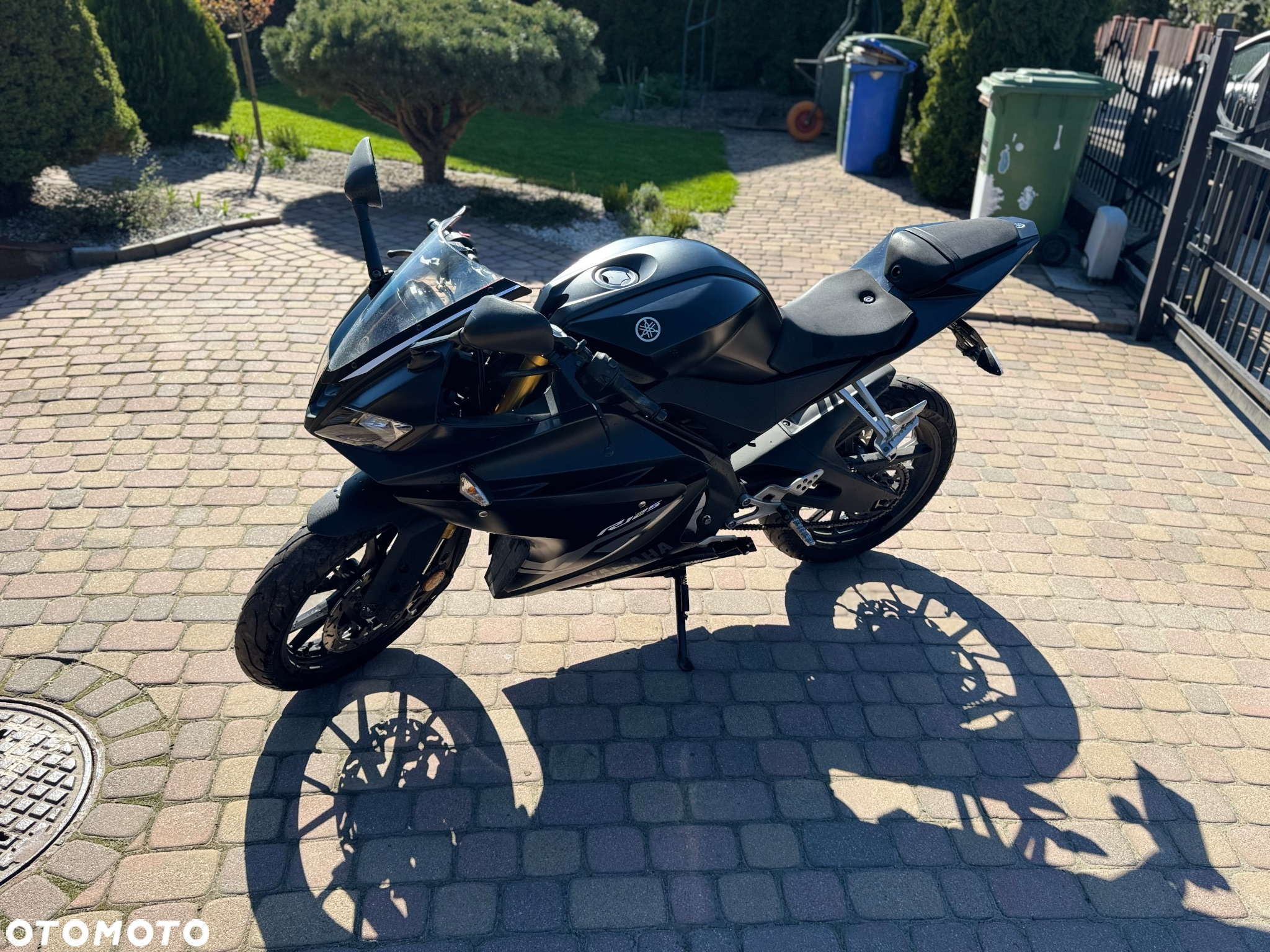 Yamaha YZF - 3