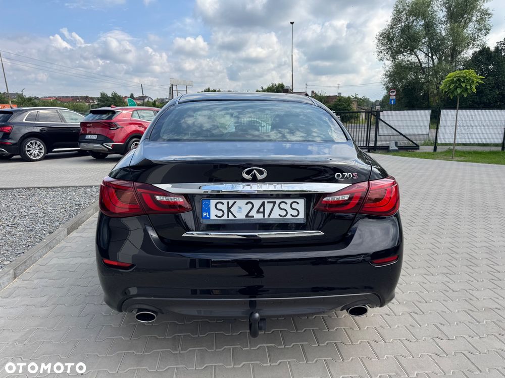 Infiniti Q70 2.2d Premium Executive - 4