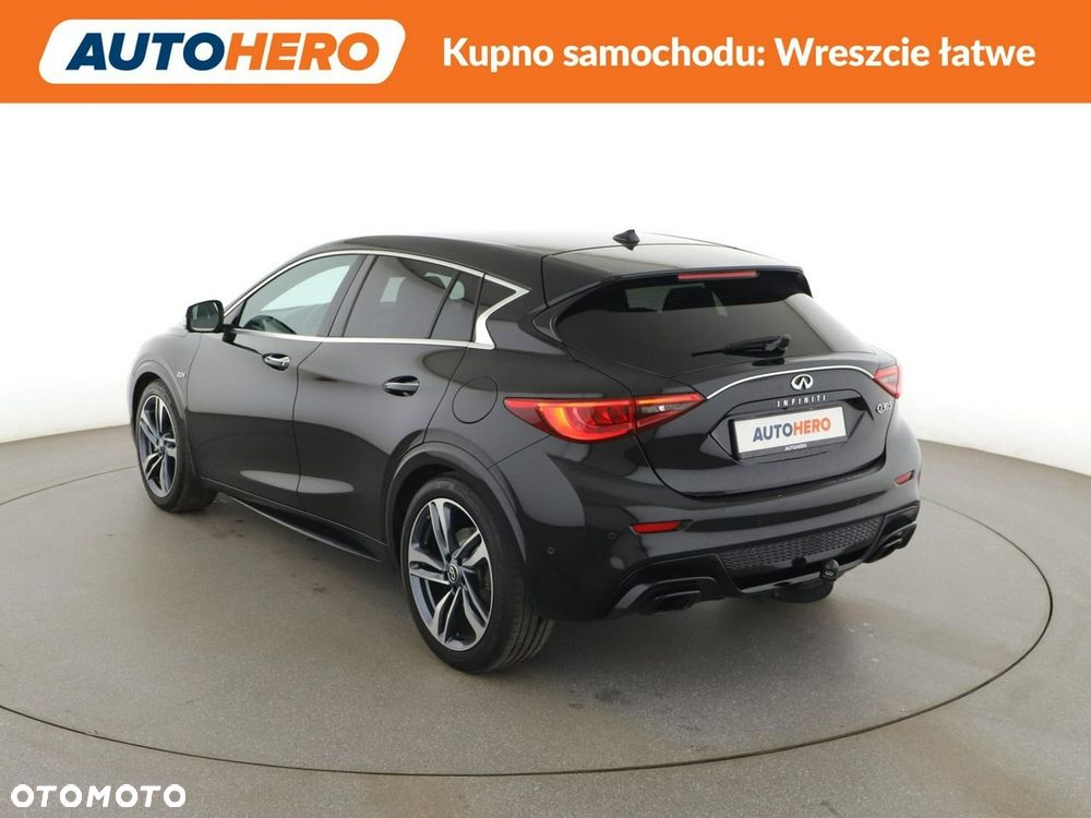 Infiniti Q30 2.0t DCT AWD Sport City Black - 5