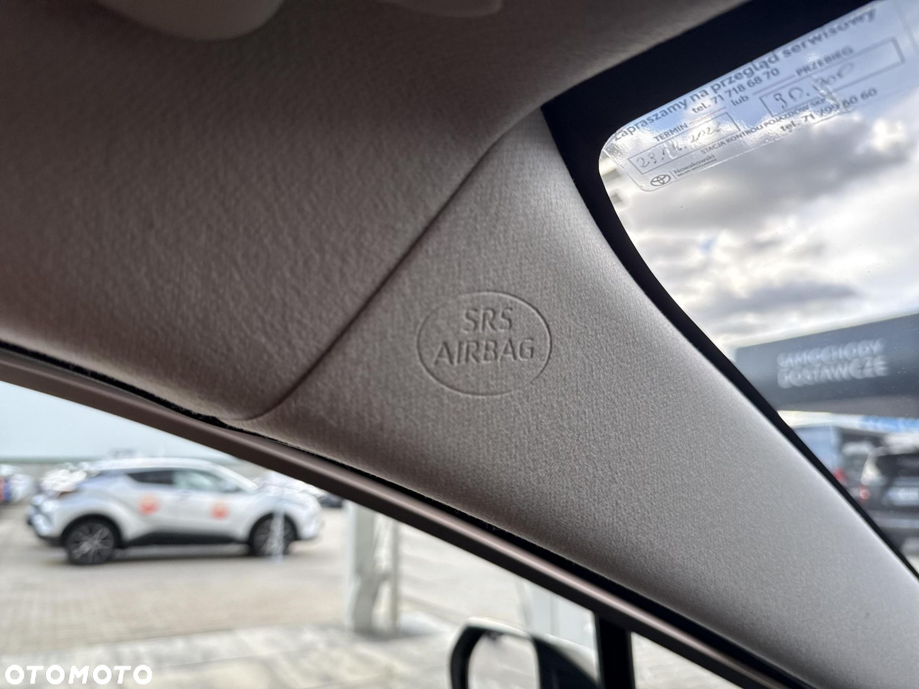 Toyota Corolla 1.8 Hybrid Comfort - 24