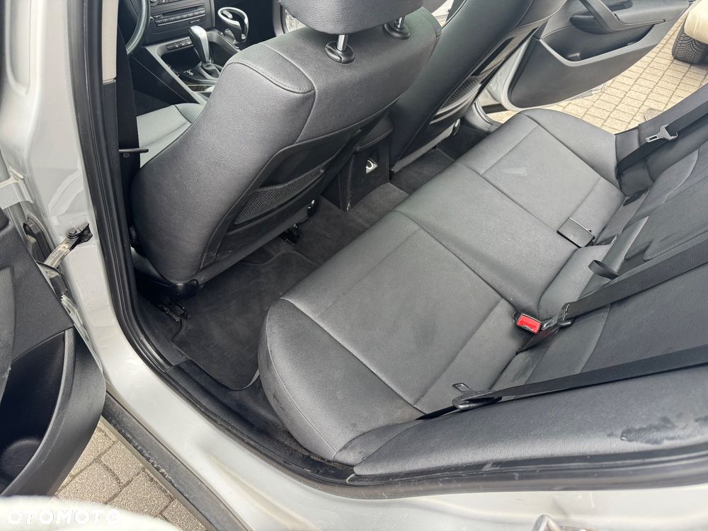 BMW X1 xDrive20d - 12