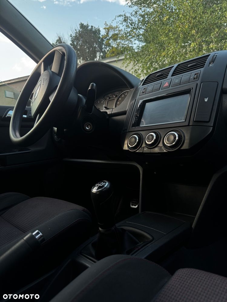 Volkswagen Polo - 9