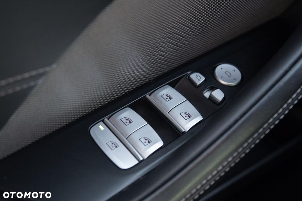 BMW Seria 8 840d xDrive mHEV - 35