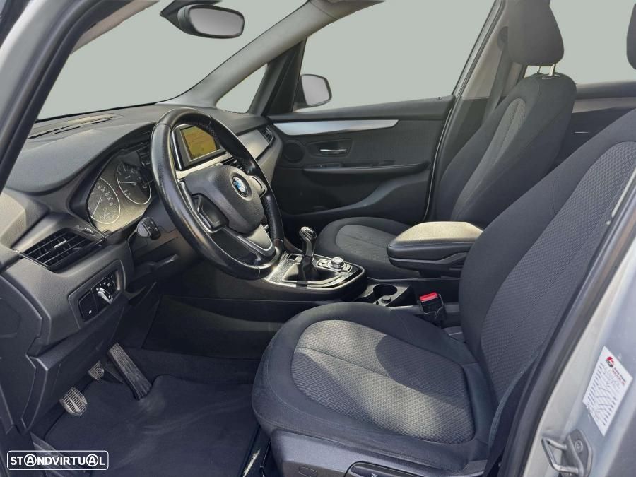 BMW 216 Active Tourer d Advantage - 25