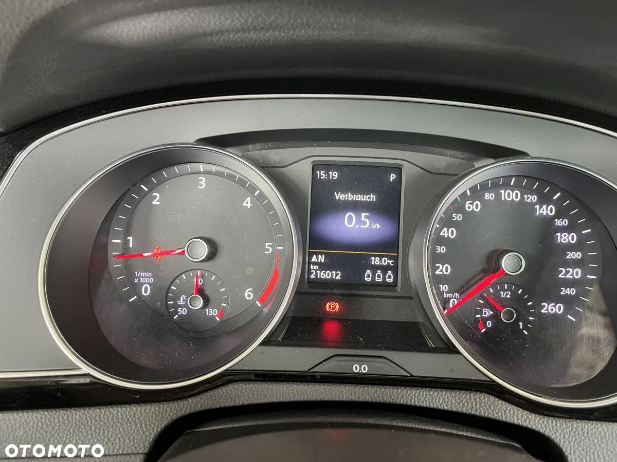 Volkswagen Passat - 7