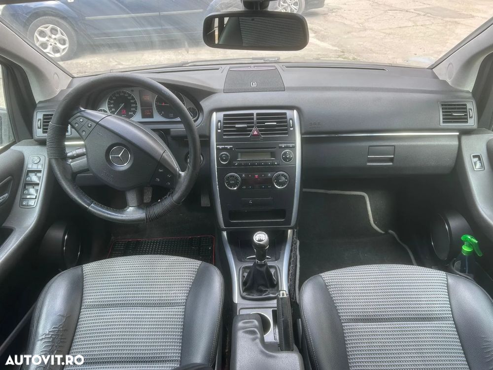Mercedes-Benz B 180 CDI - 8