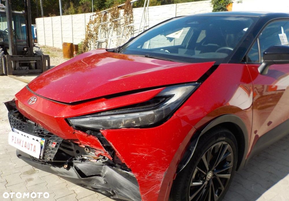 Toyota C-HR - 11