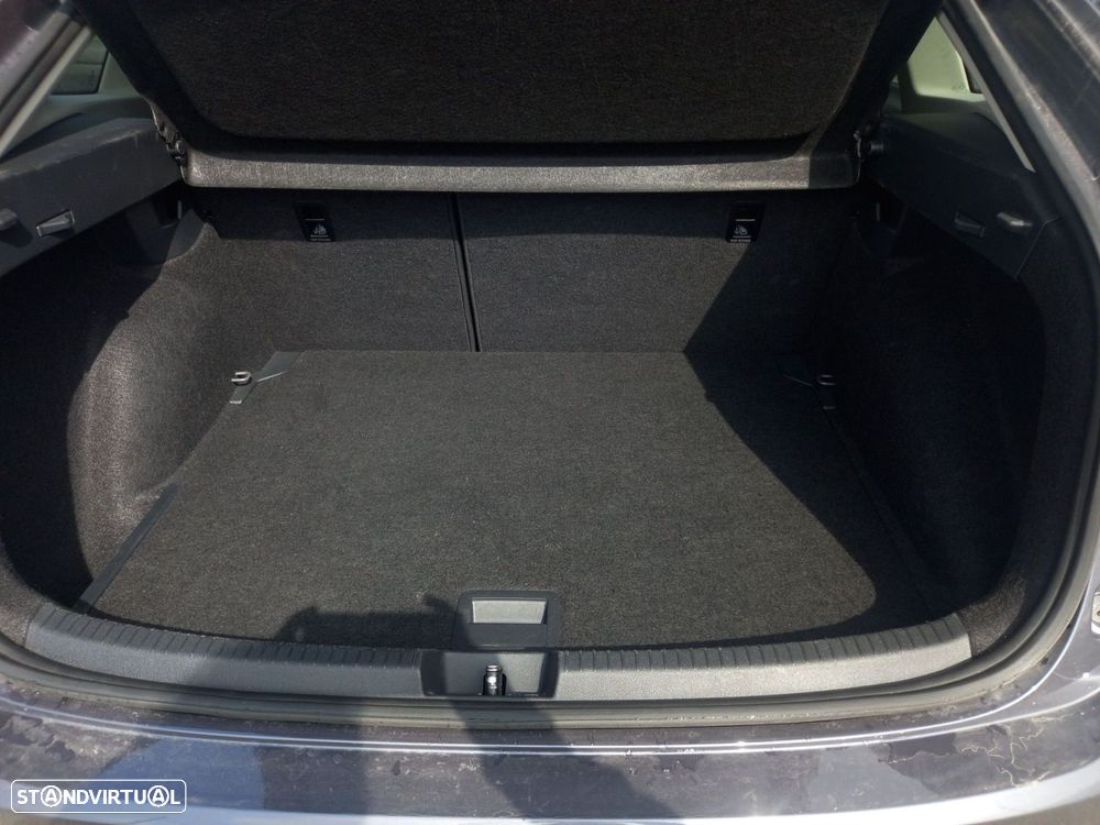 VW Taigo 1.0 TSI Urban - 13