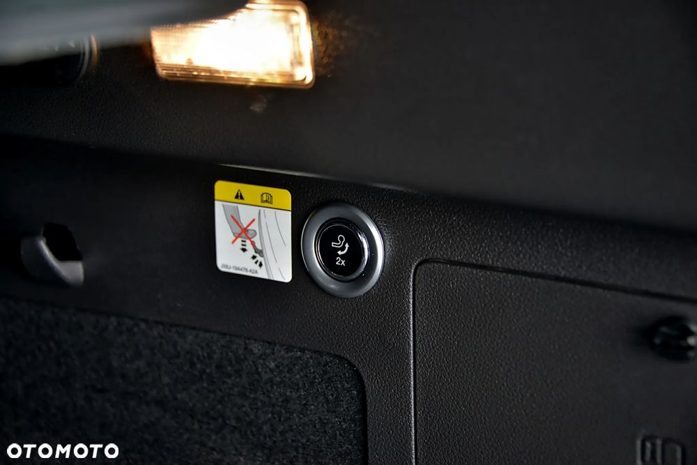 Ford Kuga 2.0 TDCi 4x4 ST-Line - 38