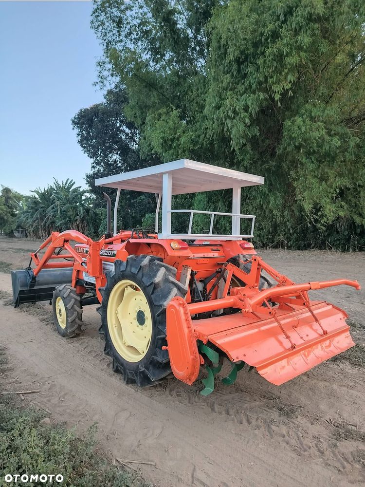 Kubota L3202DT - 16