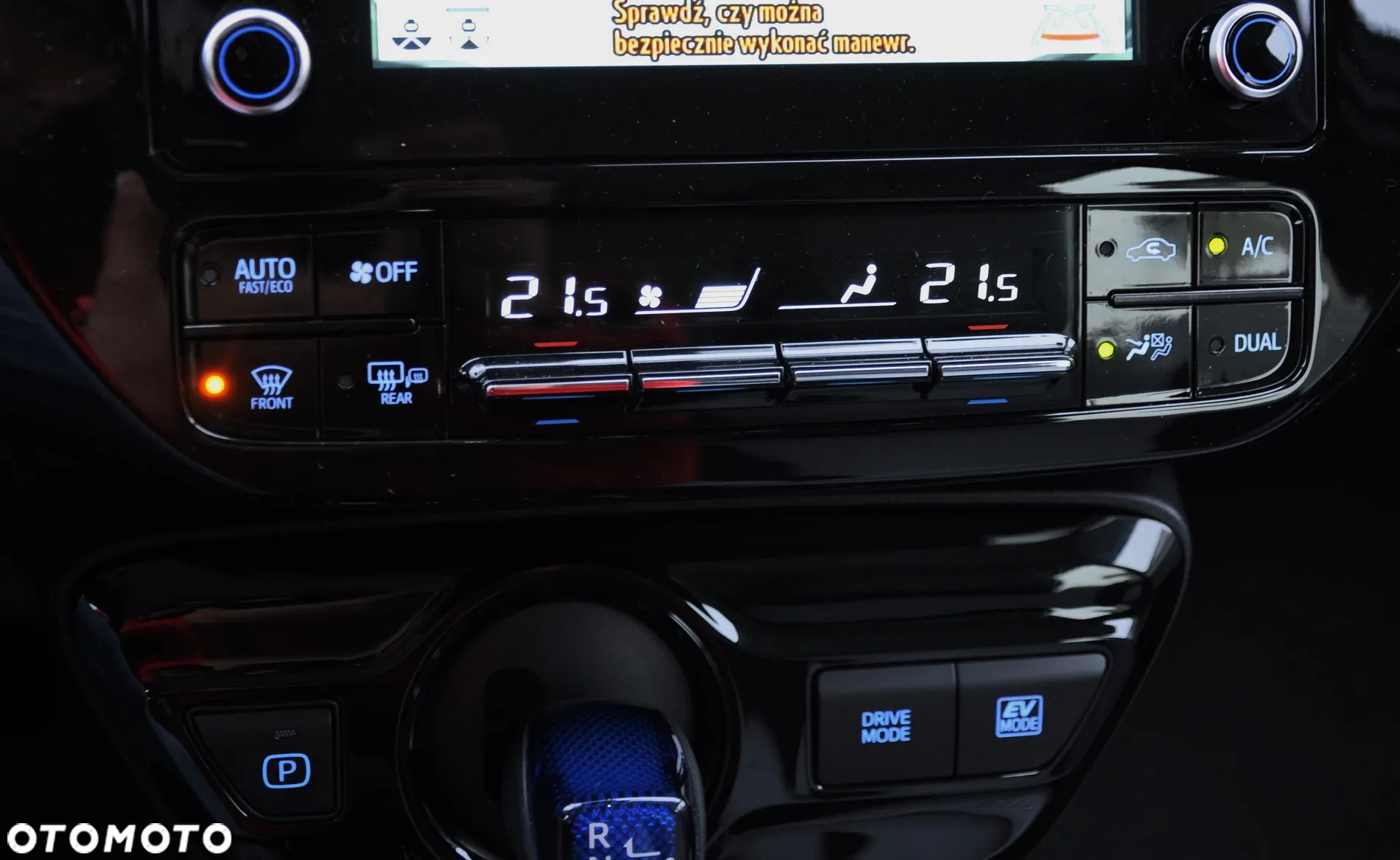 Toyota Prius 1.8 Hybrid Comfort - 17