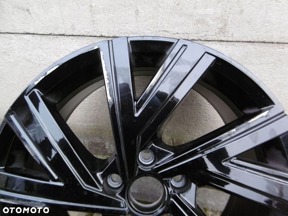 vw golf viii 5h0 - felga 7.5jx18h2 et51 5x112 - 2