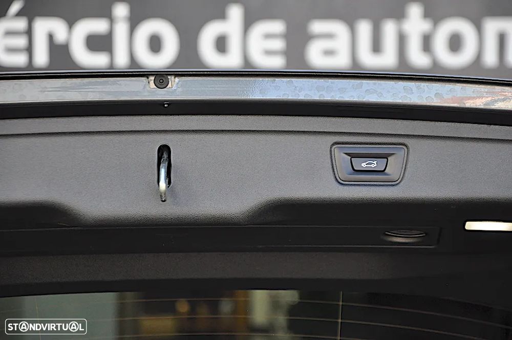 BMW 320 e Touring Corporate Edition Auto - 19