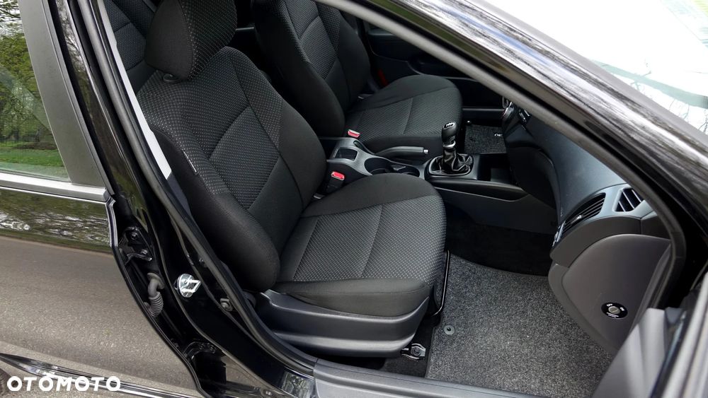 Hyundai i30 i30cw 1.4 UEFA EURO 2012 Edition - 14