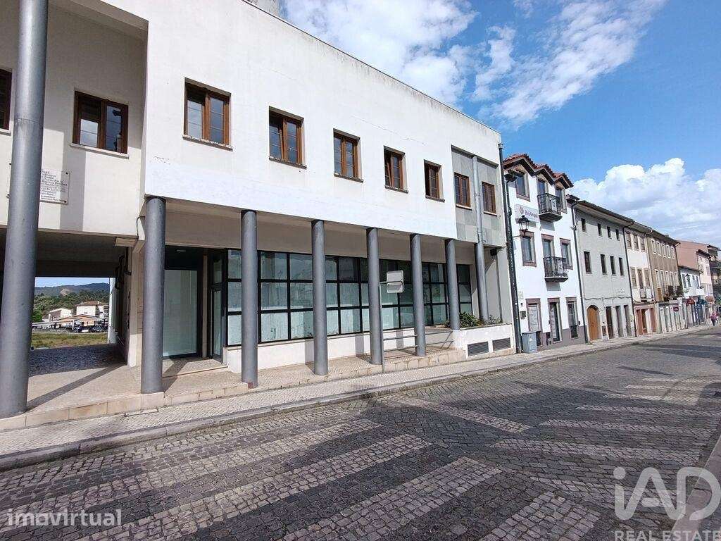 Loja / Estabelecimento Comercial em Arrifana de 397,00 m2 - Grande imagem: 3/22