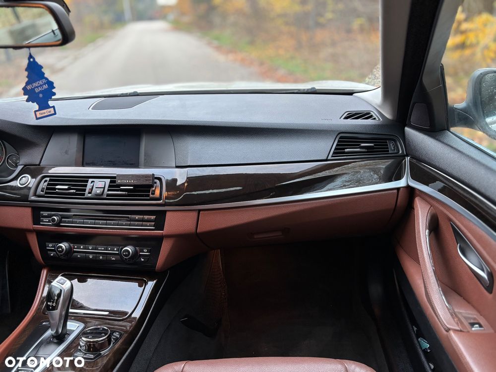 BMW Seria 5 535i - 30