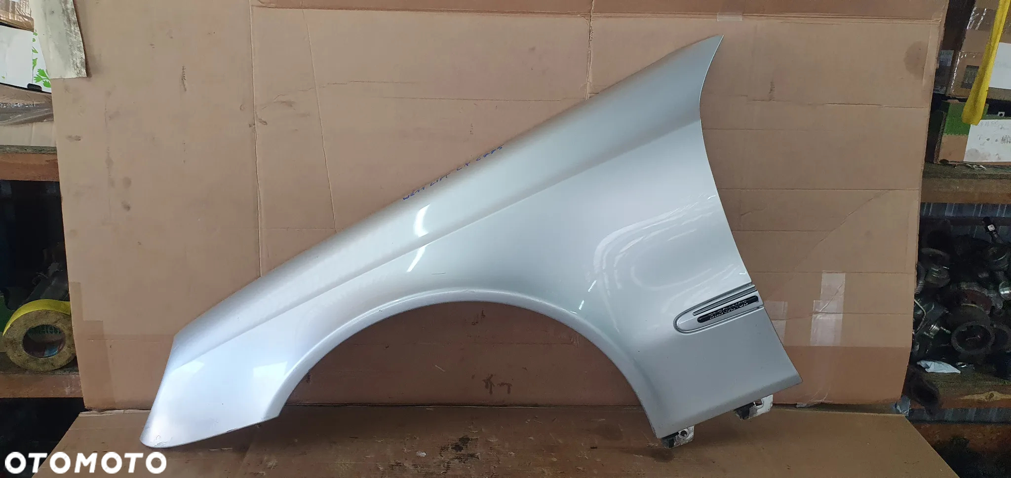 Błotnik lewy przód przedni lewy Mercedes E-Klasa W211 Lift C775 - 5