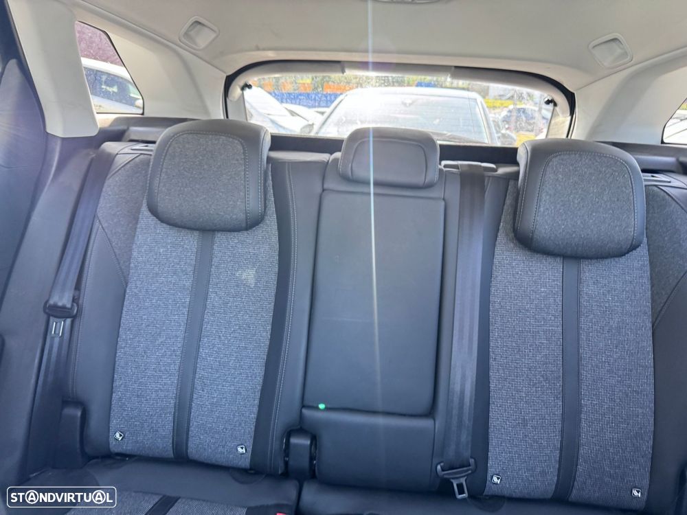 Peugeot 3008 1.2 PureTech Allure EAT8 - 13