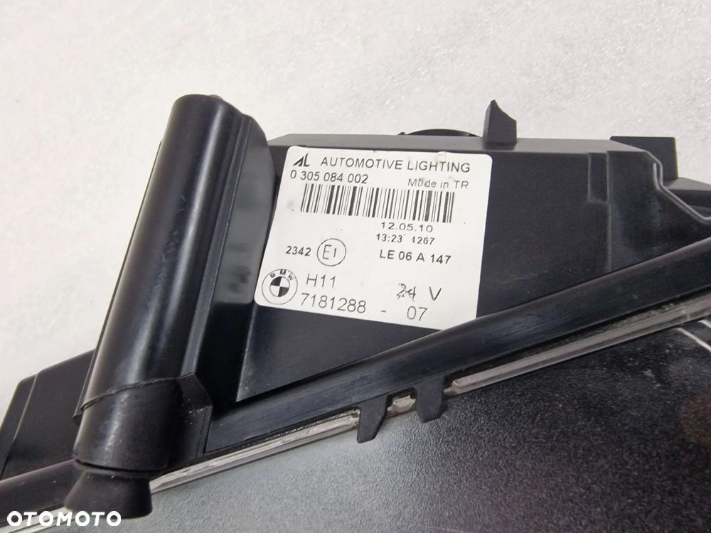 BMW E81 / E87 LIFT 07- PRAWY HALOGEN , NR 7181288 , NR AUKCJI H271 - 5