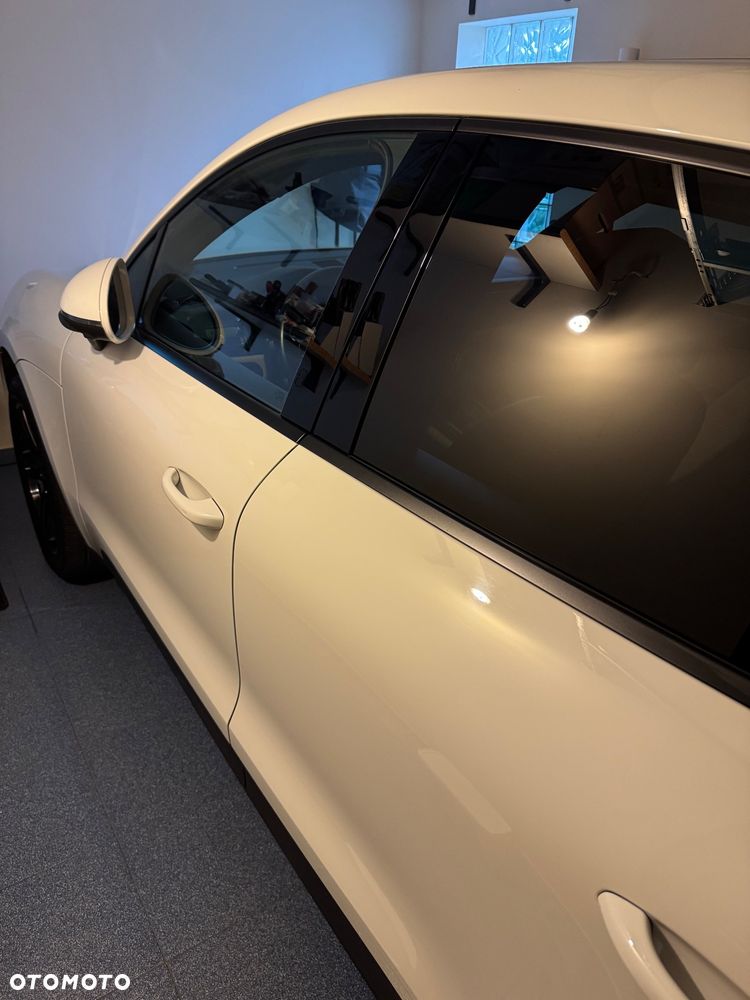 Porsche Macan Standard - 24