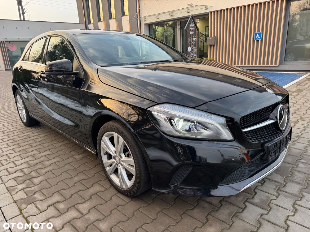 Mercedes-Benz Klasa A 180 7G-DCT AMG Line - 29