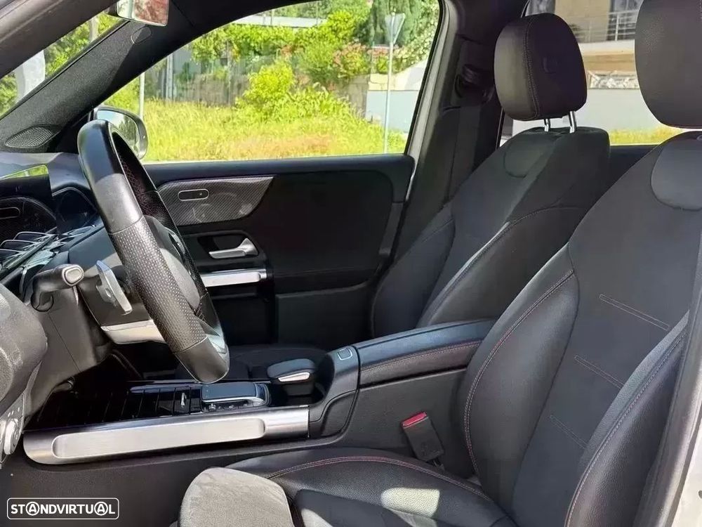 Mercedes-Benz GLB 200 d AMG Line - 27