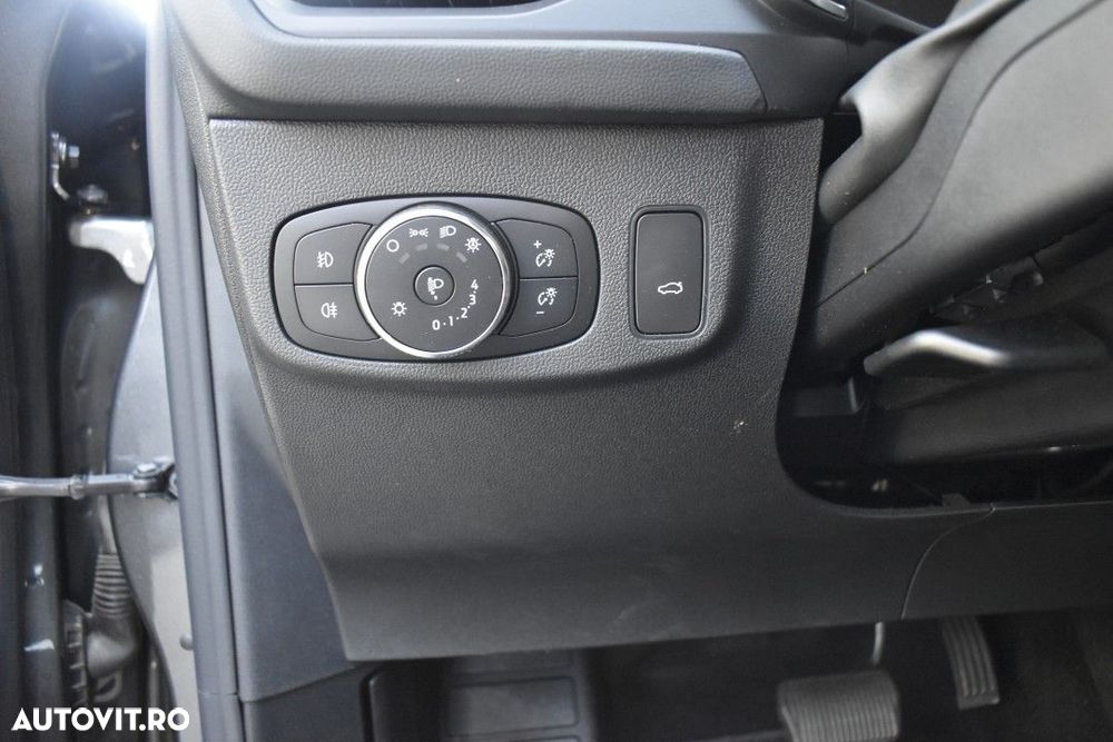 FORD Focus 2023 — imagine 35