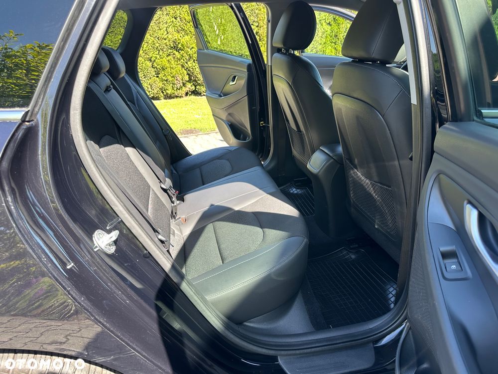 Hyundai i30 1.4 T-GDI Premiere Style - 23