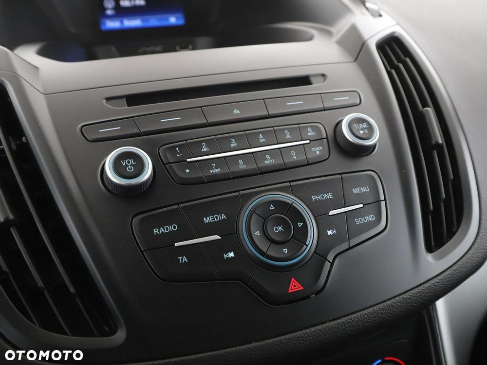 Ford Kuga 1.5 EcoBoost 2x4 Trend - 26