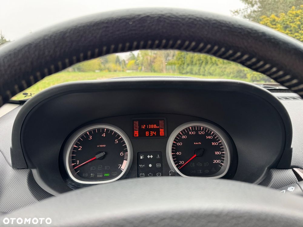 Dacia Duster 1.6 Laureate 4x4 - 19