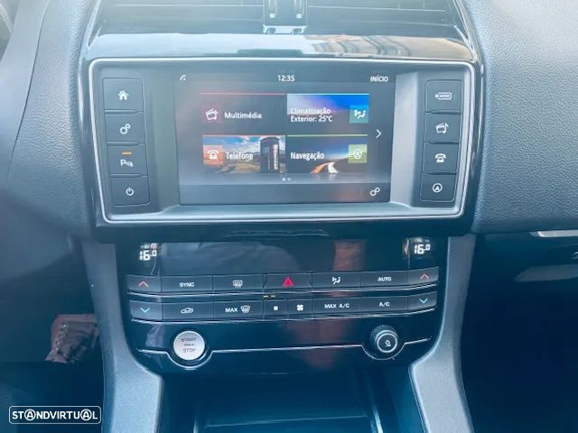 Jaguar F-Pace - 9