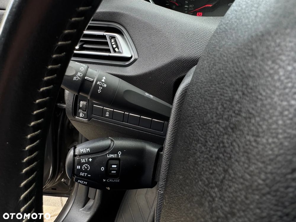 Peugeot 308 SW 1.2 PureTech GPF Active Pack S&S - 17